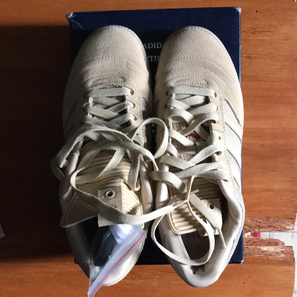 Adidas Busenitz Undeated Sneaker - Picture 1 of 8